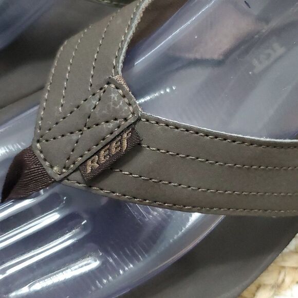 Reef Men’s Size 13, Reef Brown Flip Flops, With Bottle Opener - Picture 2 of 10